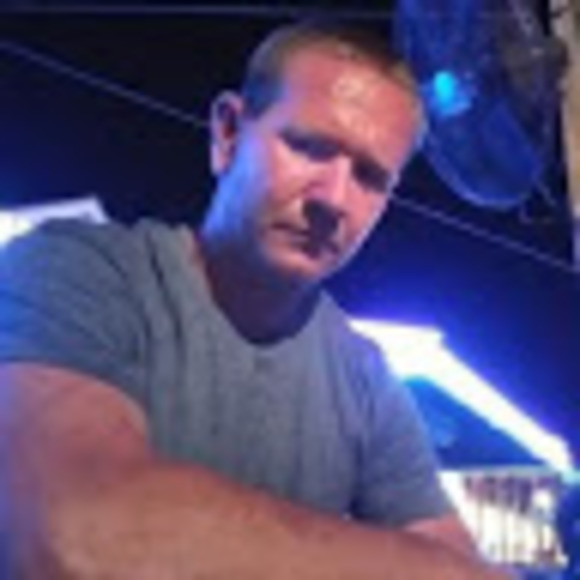 Meet your Posher, Louis - Picture 1 of 1